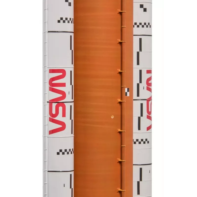 Muovipienoismalli Artemis Space Launch System