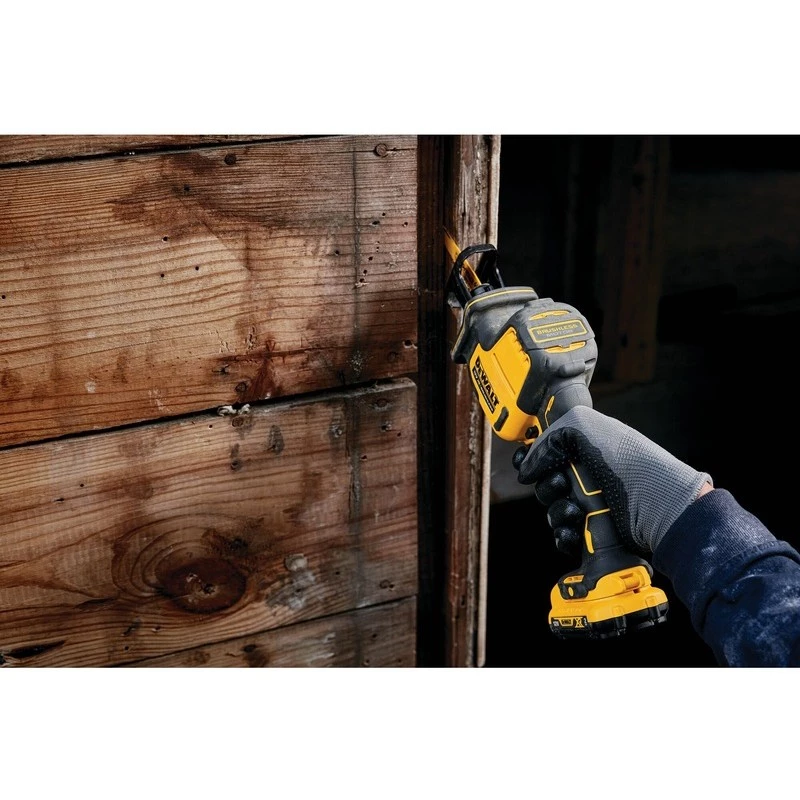 DeWALT DCS312D2-QW puukkosaha 2800 iskua/min musta, keltainen