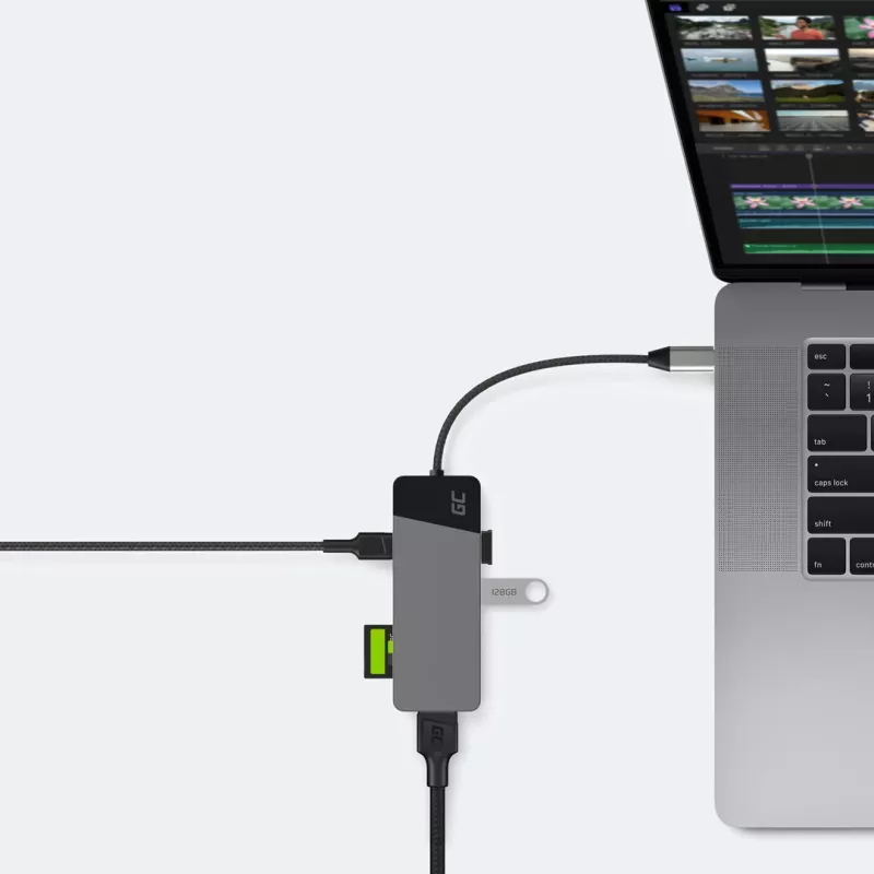 USB Type-C -keskitin Green Cell HUBGC01 — 7 liitäntää: 3×USB‑A 3.2 Gen 1, 1×USB‑C 3.2 Gen 1, HDMI, microSD+SD-kortinlukija — hopea
