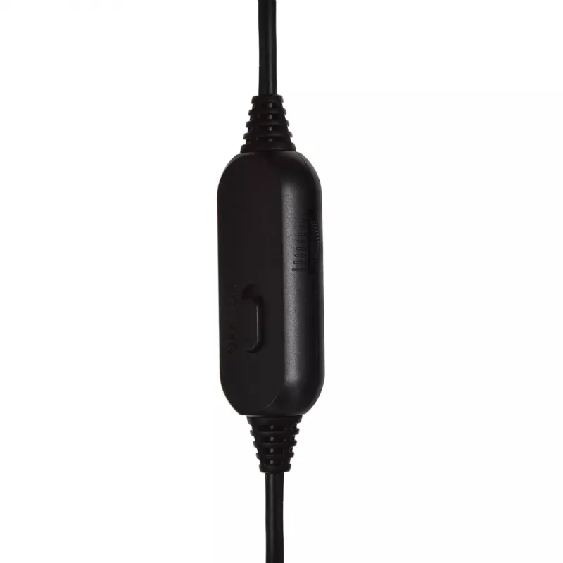 Behringer HPM1100 - suljetut kuulokkeet mikrofonilla ja USB-liitännällä