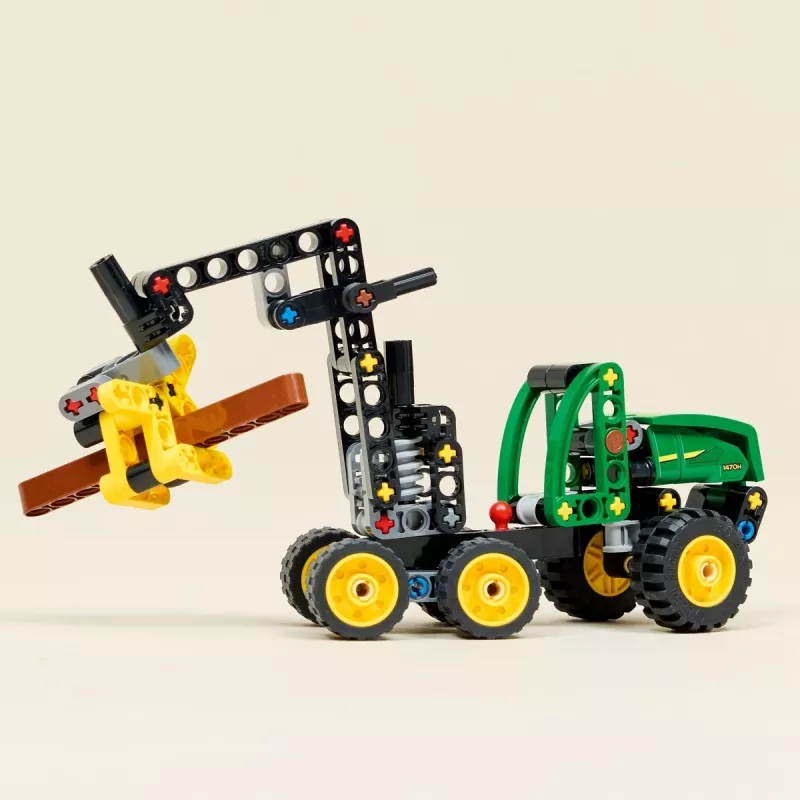 LEGO TECHNIC 42218 John Deere 1470H hakkuukone