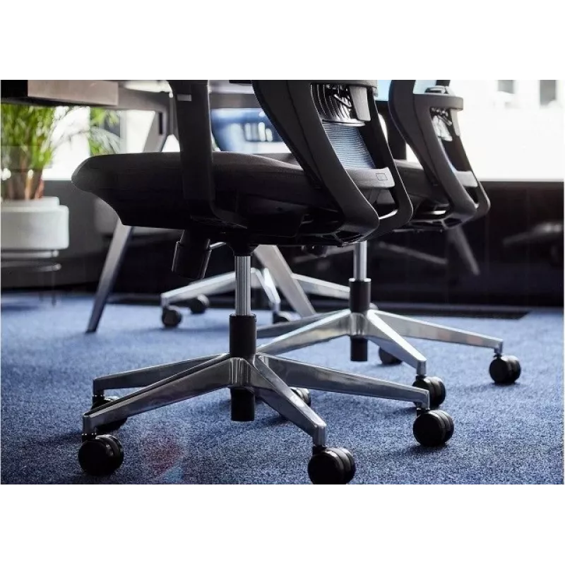 SPECTRUM ergonominen toimistotuoli musta