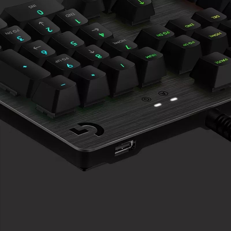 Logitech G512 pelinäppäimistö, musta, johdollinen, sveitsiläinen asettelu, 920-009347