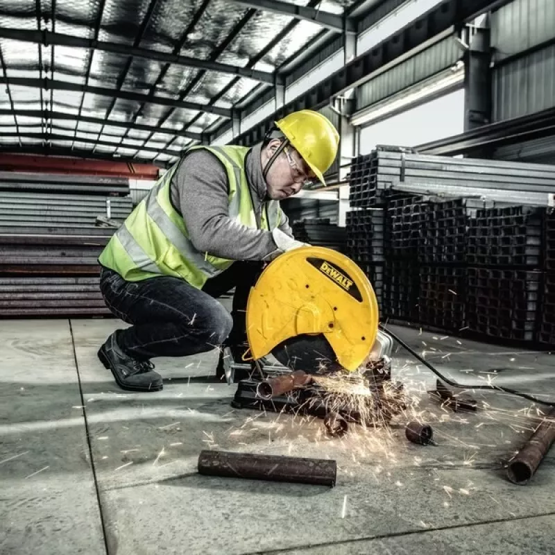 DeWALT D28730-QS pöytäkatkaisusaha 4000 kierr./min