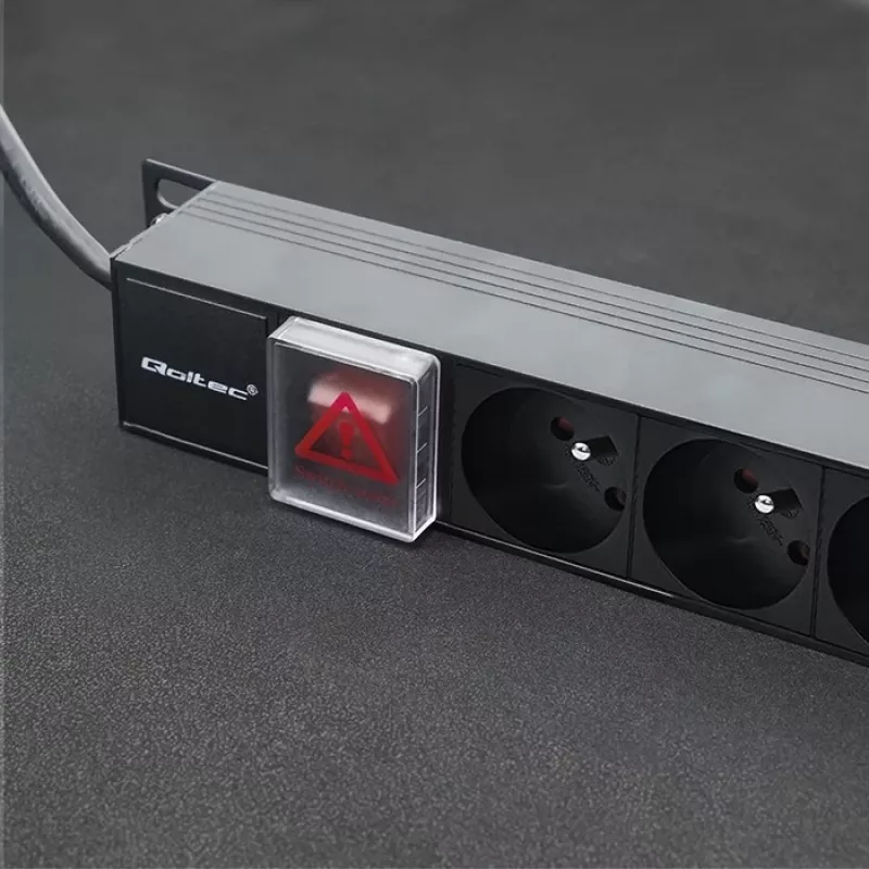 Pistorasia RACK 16A PDU, 16xFRENCH, pystysuora