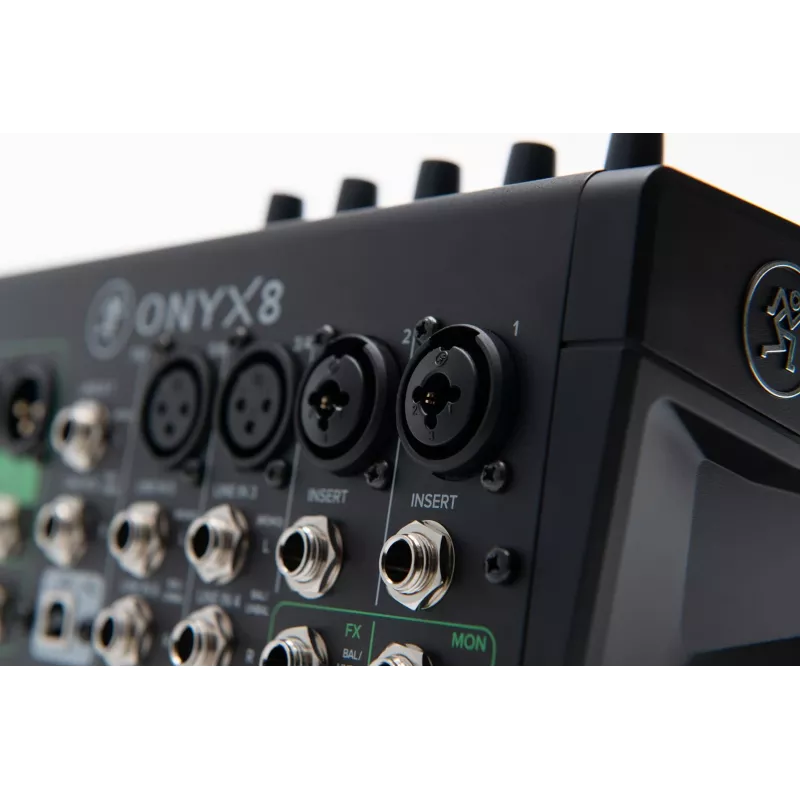 Mackie Onyx 8 - analoginen mikseri USB:llä