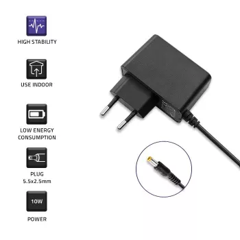 Pistokelaturi 10W 5V, 2A, 5,5x2,5