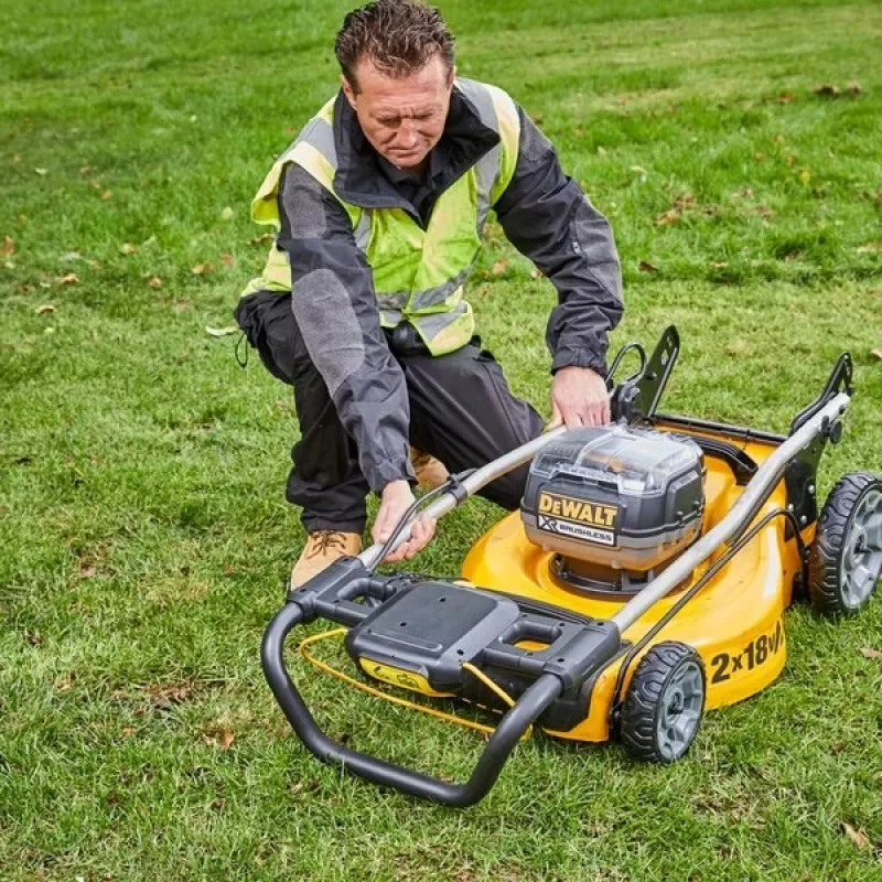 DeWALT DCMW564P2-QW työnnettävä ruohonleikkuri
