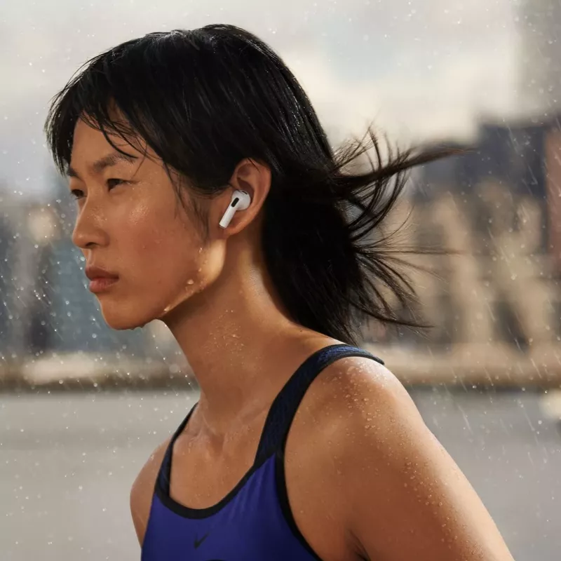 Apple AirPods (3. sukupolvi) MagSafe-latauskotelolla