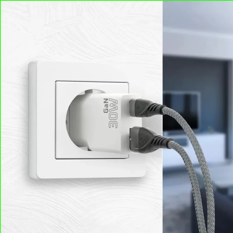 everActive SC-380Q Super ohut QC 3.0 -yleis-USB-verkkolaturi – Quick Charge 3.0, kompakti muotoilu