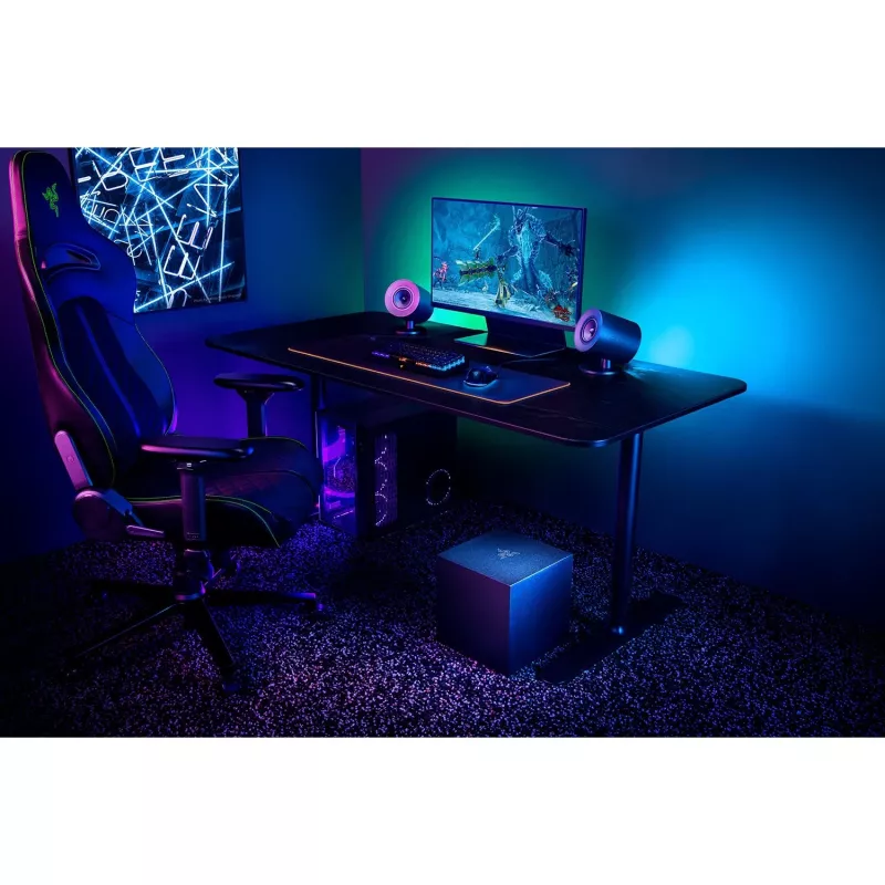 Full Range -kaiutin Razer Nommo V2 2.1-kanavainen