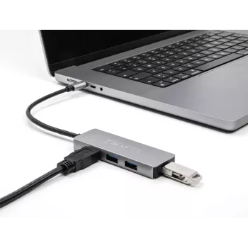 DeLOCK 63173 USB-keskitin Type-C 5000 Mbit/s musta