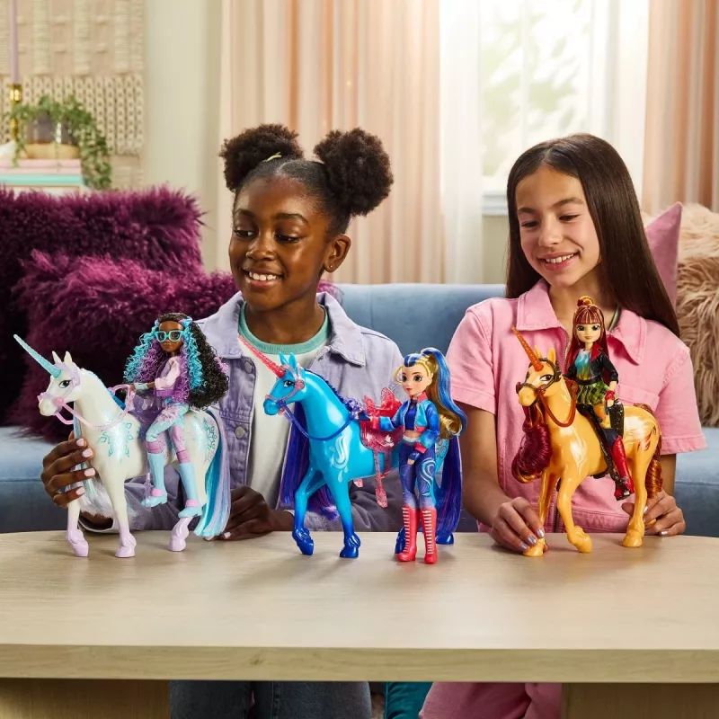 Spinmaster Unicorn Academy Fashion Isabel -nukke 6072647 — muotinukke Unicorn Academy -sarjasta