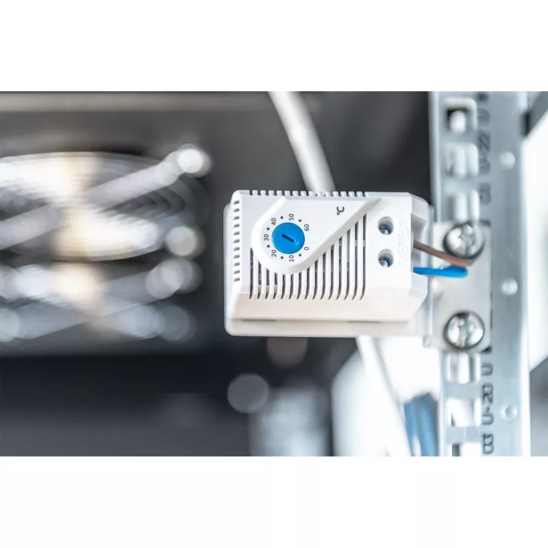 Kattojäähdytysyksikkö Digitus DN-19 FAN-4-B-N