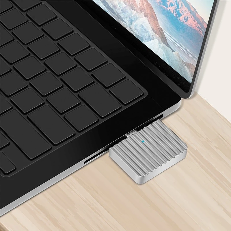 Erittäin pieni USB3.2 Gen2x1 SSD-kotelo USB-C NVM