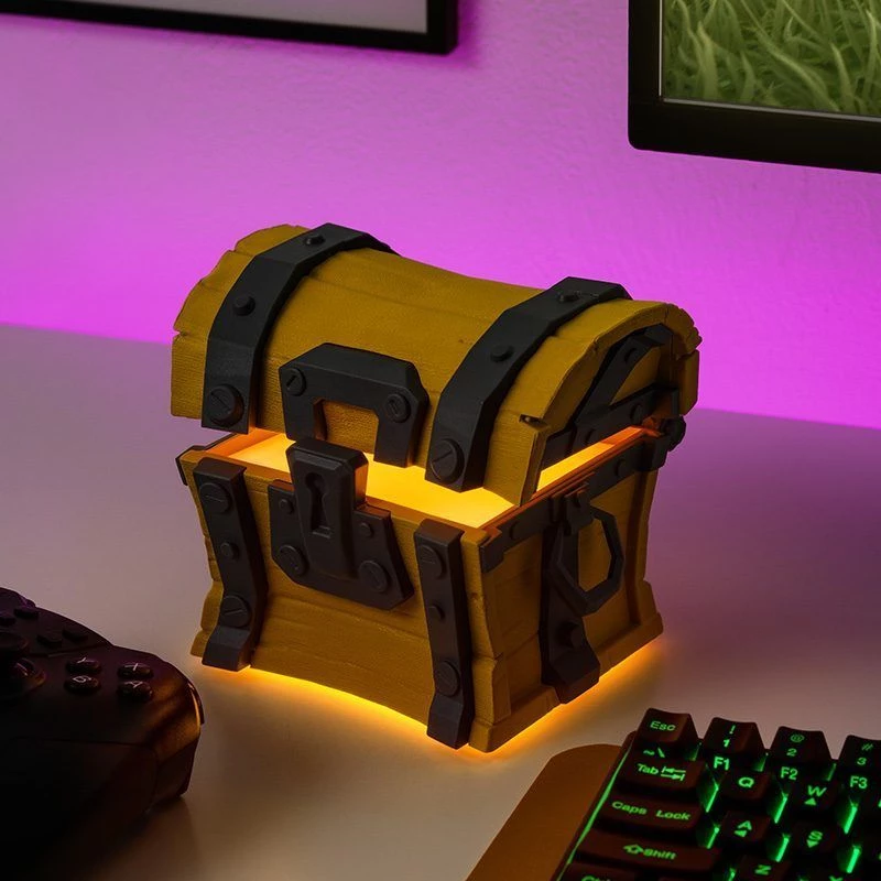 Pöytävalaisin Paladone Fortnite Chest Light – teemallinen LED-koristevalaisin