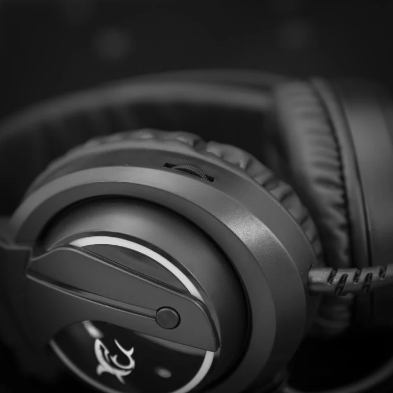 White Shark GH-2044 Wolf musta