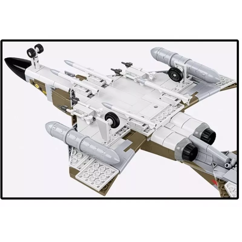Cobi Blocks F-4M Phantom II sotilaslentokonemalli, 728-osainen rakennussarja