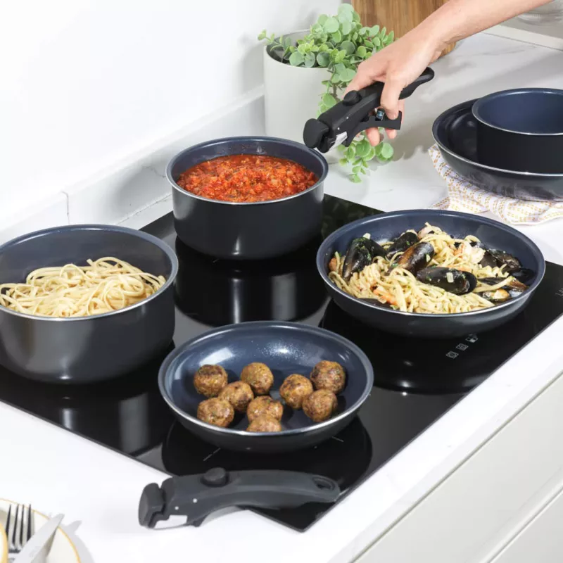 Kattilasarja Russell Hobbs RH03321EU7 — 8-osainen, tarttumaton, konepesunkestävä