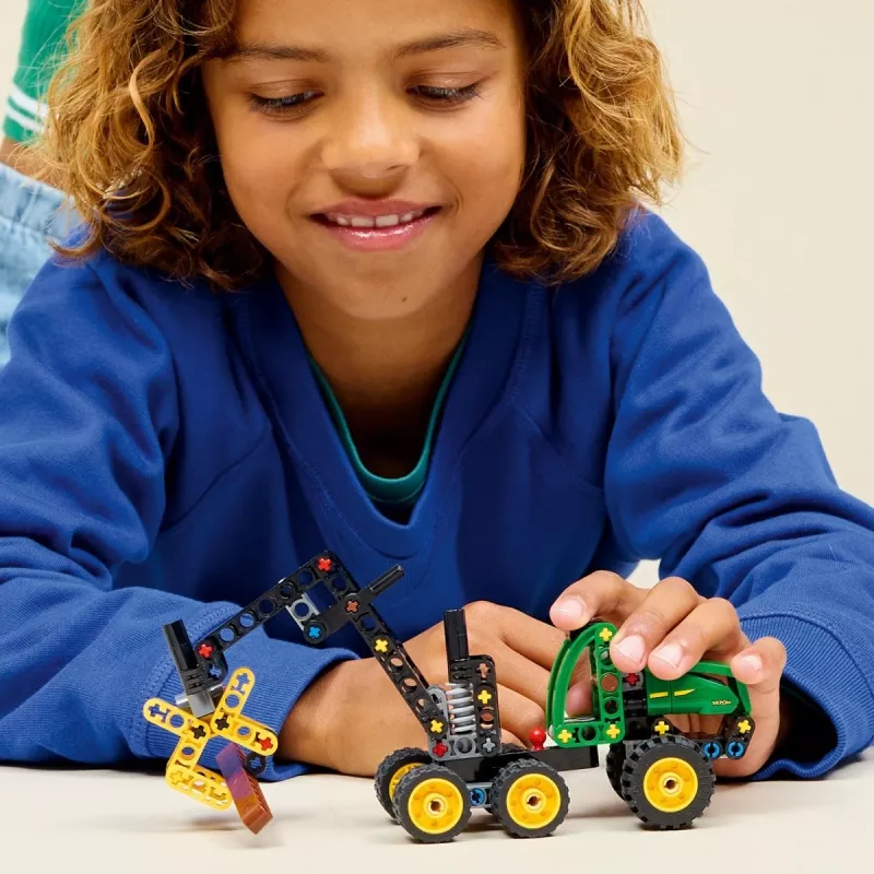 LEGO TECHNIC 42218 John Deere 1470H hakkuukone