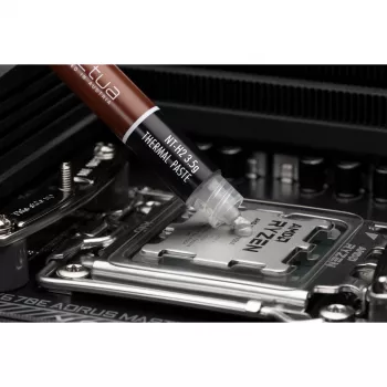 Noctua NT-H2 3.5G AM5 EDITION lämpötahna 3,5 grammaa sis. lämpötahnan levityssuojan NA-STPG1 ja 3x puhdistusliina