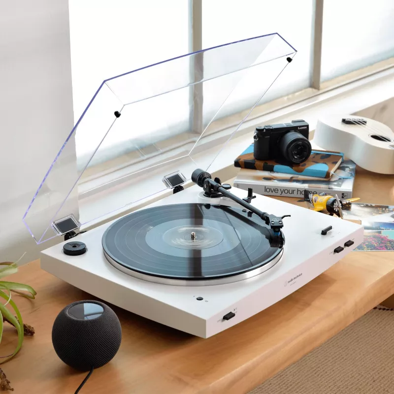 Audio-Technica automaattinen hihnavetoinen levysoitin AT-LP3XBTWH hihnaveto, valkoinen