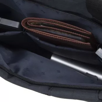 Olkalaukku Rivacase Biscayne 39,6 cm (15,6