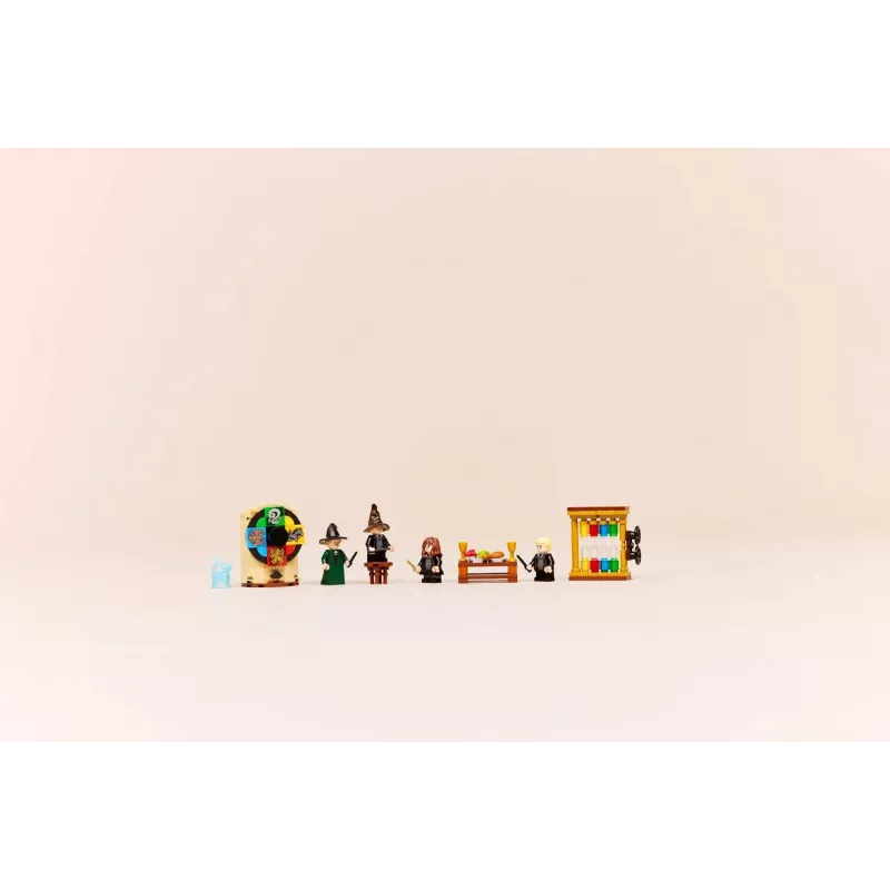 LEGO HARRY POTTER 76460 Tylypahkan linna - Puhuva hattu -seremonia
