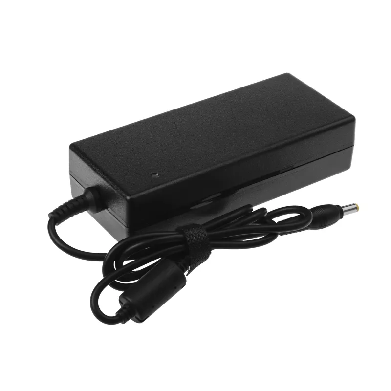 Green Cell PRO AD89P kannettavan laturi Acer Aspire -malleille, 19 V 6,32 A 120 W