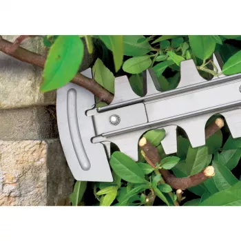 Sähköinen pensasleikkuri Bosch EasyHedgeCut 18-45 — 45 cm kaksoisterä, 18 V akku, 2.3 kg