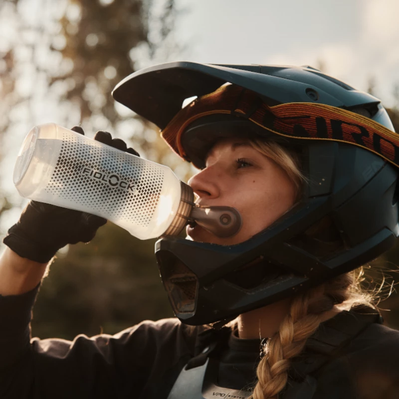 Fidlock Twist Bottle 750 Compact + Bike Base clear musta