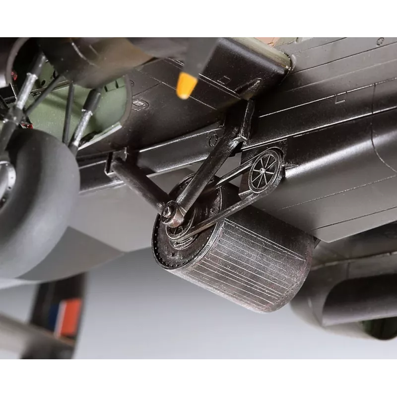 Revell Lancaster B. III Dambusters (04295) 1:72 mittakaava lentokone muovinen rakennussarja