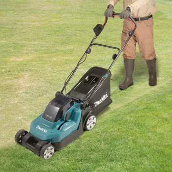 Makita DLM382PM2 - ruohonleikkuri - akkukäyttöinen - 18 V - 4 Ah - 2 akkua - 3700 kierr./min - 38 cm - 16,9 kg