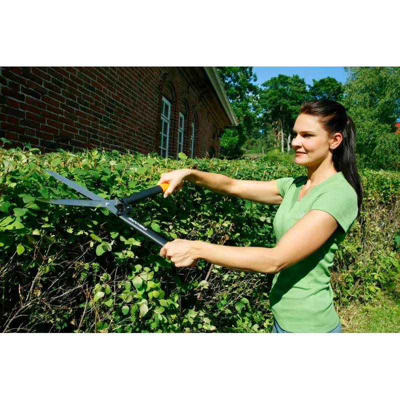 FISKARS PENSASLEIKKURI HS52