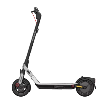 Segway eKickScooter E3 E | 800 W | jopa 25 km/h | 10