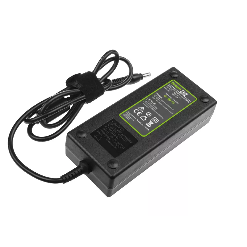 Sovitin Green Cell AD102P universaali 135 W, 19 V, 7,1 A, musta, kannettaville