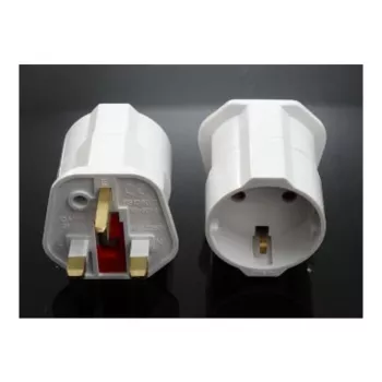 Synergy 21 LED-adapteri virtalähde UK-D 3-pin suojakosketinpistorasiaan