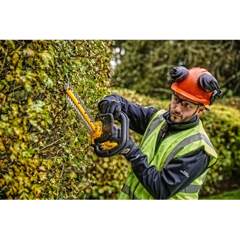Dewalt 55 cm 25 mm Gap 18V XR Li-Ion akku-pensasleikkuri - runko