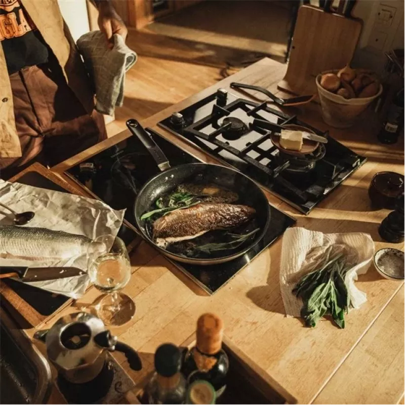 Fiskars 1072312 Functional Form pannu 280 mm Gourmet-paistinpannu pyöreä