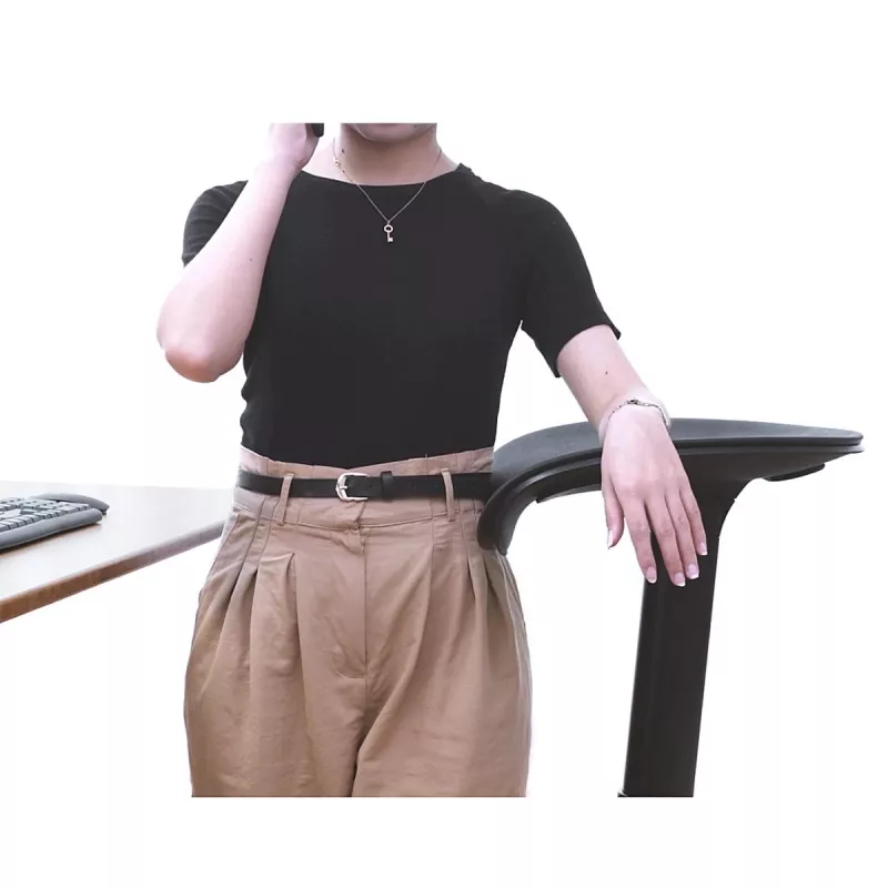 Ergonominen tuoli MACLEAN MC-872 — korkeussäädettävä, keinumekanismilla