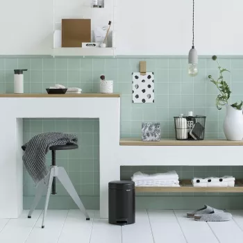Brabantia Pedal Bin newIcon pyöreä musta (11 33 21)