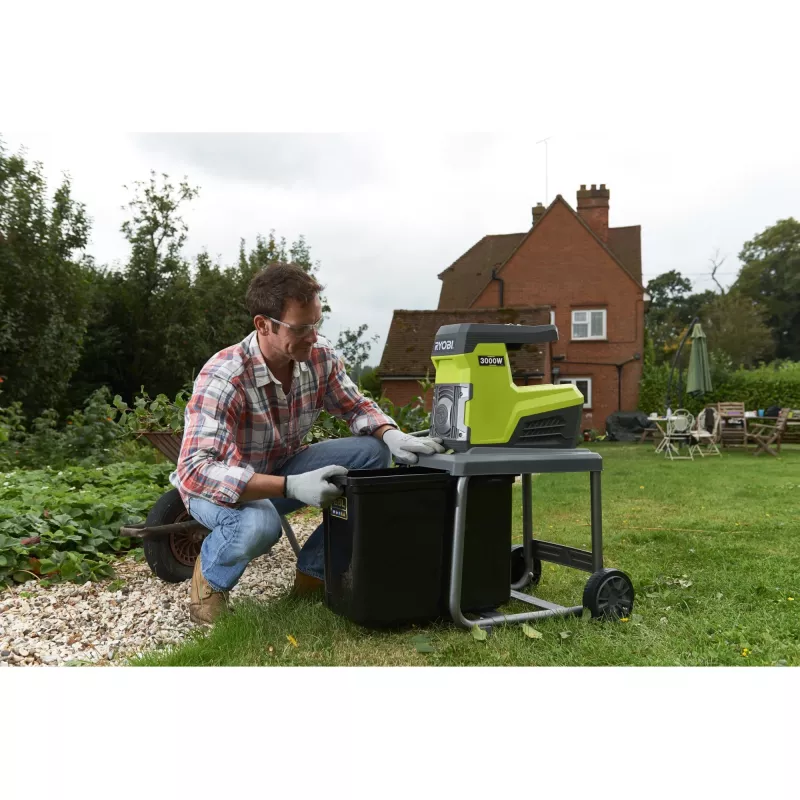 Ryobi RSH3045U - silppuri - sähkö - 3000 W - leikkuuteho: 45 mm - 21 kg