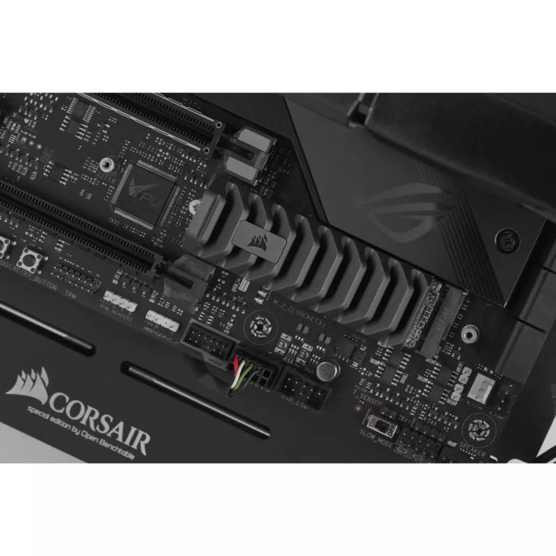 SSD-asema Corsair 2 TB M.2 PCI Express 4.0 MP600 PRO XT