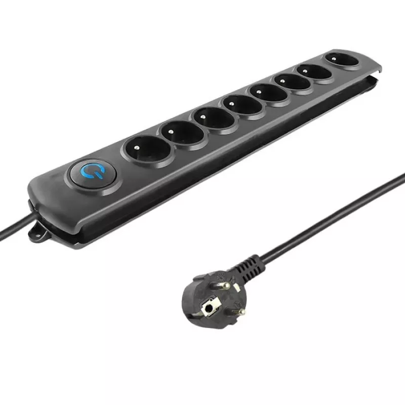 Ylijännitesuoja Qoltec 50113 musta 8 AC-lähtöä 230 V 1,8 m