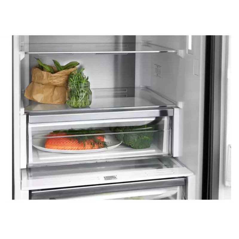 Jää-pakastinyhdistelmä ELECTROLUX LNT7ME36G2