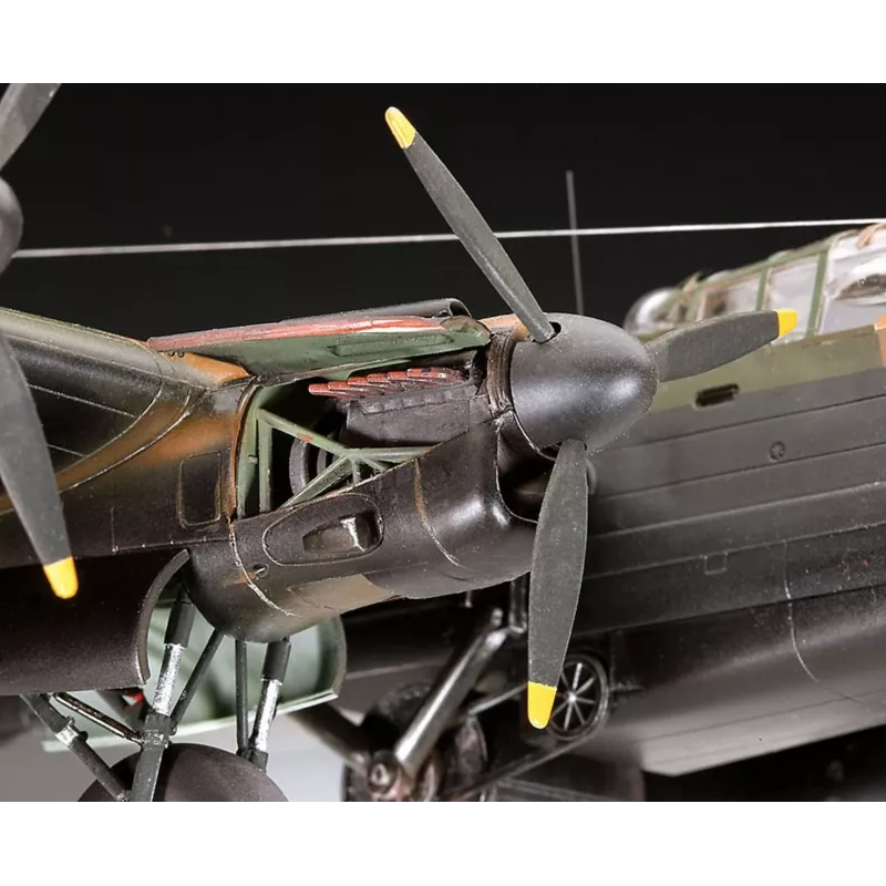 Revell Lancaster B. III Dambusters (04295) 1:72 mittakaava lentokone muovinen rakennussarja