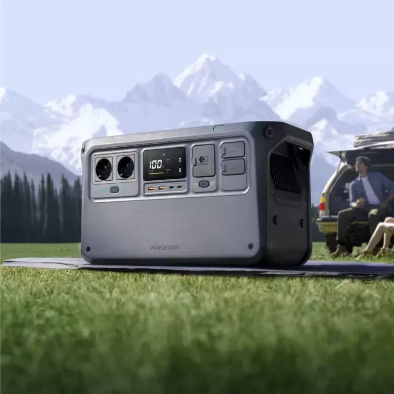 DJI Power 2000 kannettava voimalaitos, 2048 Wh, 3000 W