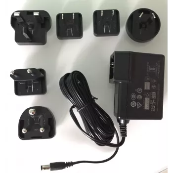 Virtalähde Evoko ENX1014 100–240V 50–60Hz kannettaville laitteille