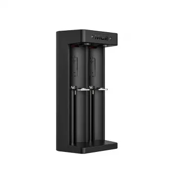 XTAR kaksipaikkainen Li-Ion-akkulaturi 18650-kennoille, USB-C-tulo, 2 paikkaa, musta, LED-merkkivalot