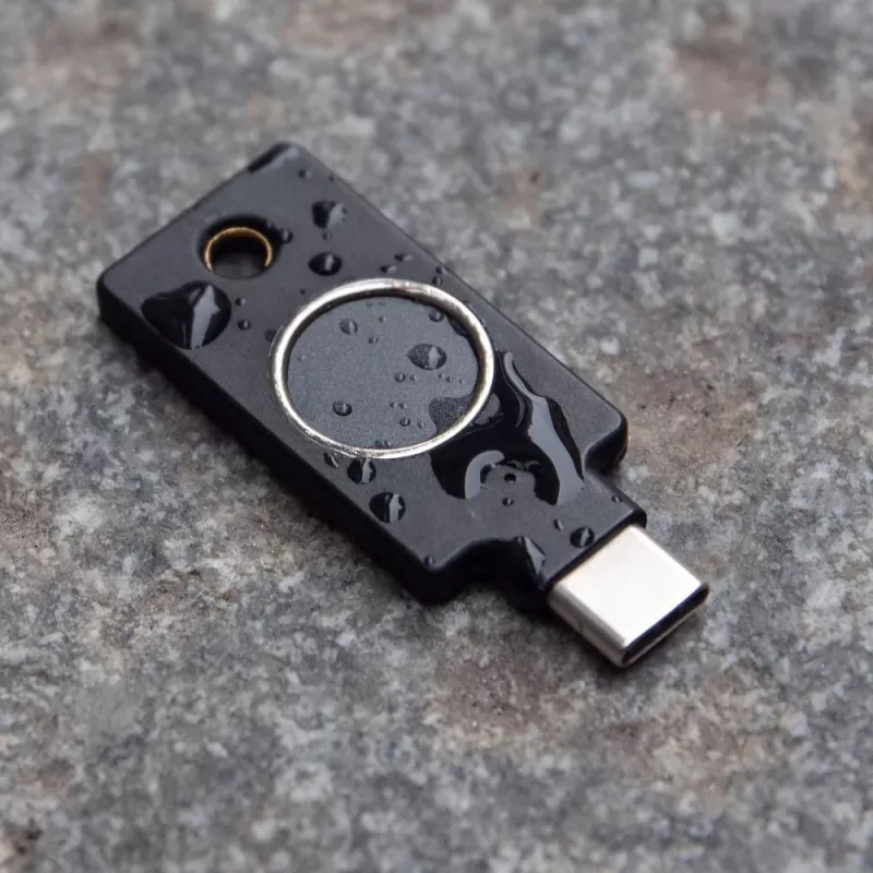 YubiKey C Bio FIDO Edition Yubico musta salasanaton todennus